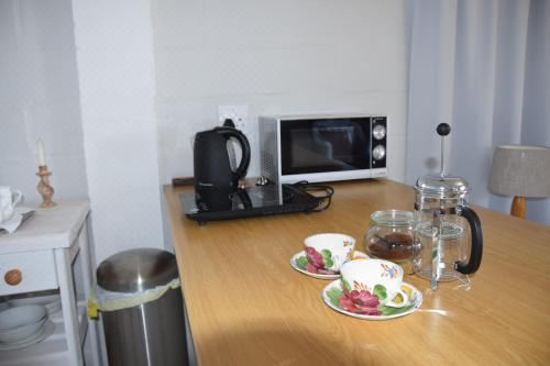 带阳台和海景的豪华双人房