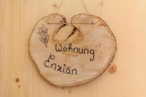 高级一卧室带阳台公寓