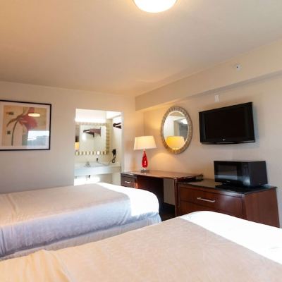 Suite with Two Queen Beds with Kitchenette Non-Smoking