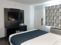 Motel 6 Tulare, CA