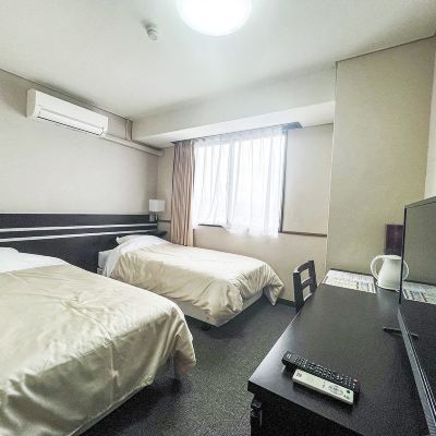 バスと山の眺めのスタンダードツイン-喫煙 ホテルクラウンヒルズ富士宮　西富士宮駅前 クーポン