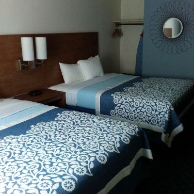 Deluxe Room Mainstreet Inn Promo Code