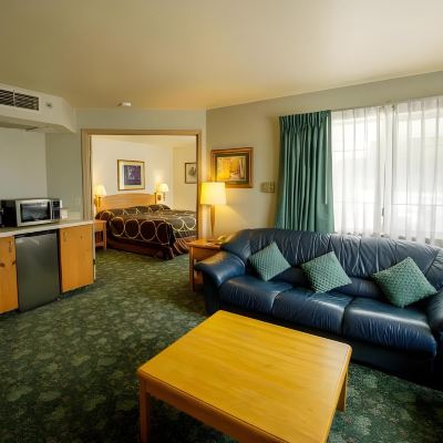 Suite The Summit Inn Promo Code