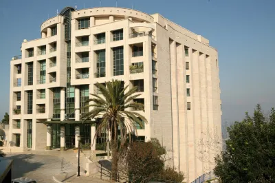 Crowne Plaza Haifa by IHG Hotel di 
