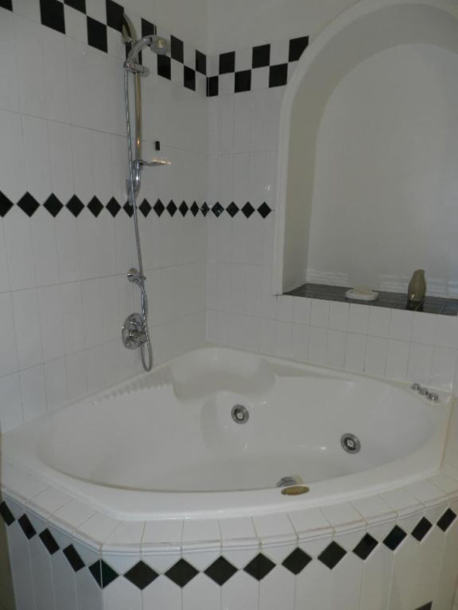 高级房， 按摩浴缸， 海景