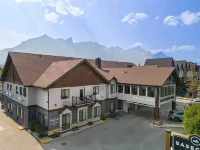 Basecamp Lodge Canmore
