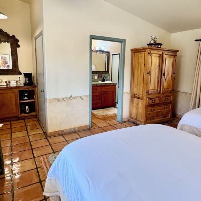 Standard Double Room Blue Iguana Inn Promo Code