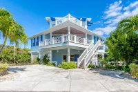 Blue Tang - Newly Renovated Bahamian Villa, minutes to the ocean! โรงแรมใน
