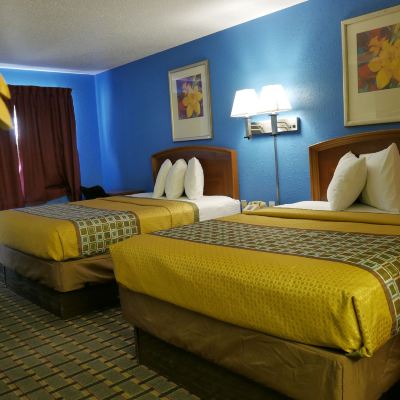 Queen Room With Two Queen Beds Morning Star Inn Promo Code