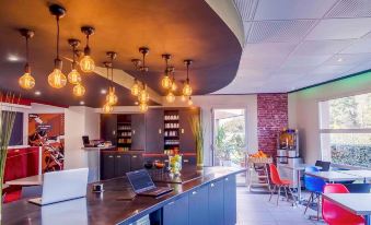 Ibis Styles Toulouse Blagnac Aéroport - Housity