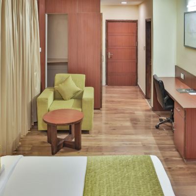 Accessible City View King Suite Hotel Cama Promo Code