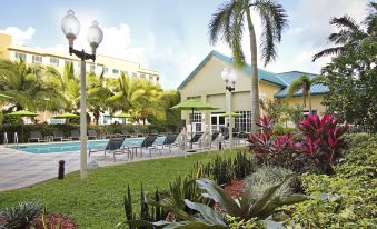 Homewood Suites by Hilton Miami - Airport West