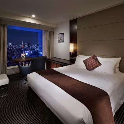 Main Tower Premier Double Room, Smoking (35th-37th floors)