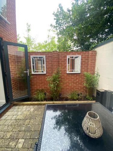 Hidden Gem Within the City WallsTwo-Bedroom House