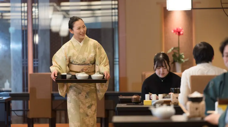 滋賀おごと温泉 びわ湖花街道 食事・レストラン