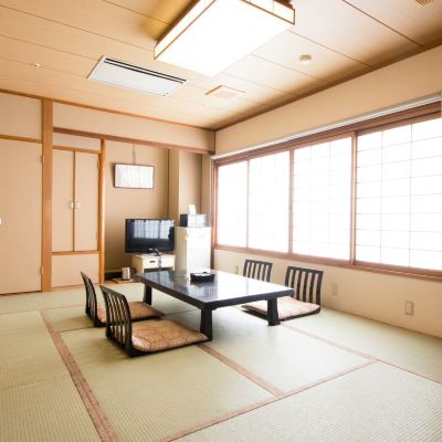Japanese Style Standard 12-Tatami Mat Room with Bath-Non Smoking