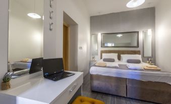 La Porta Luxury Rooms