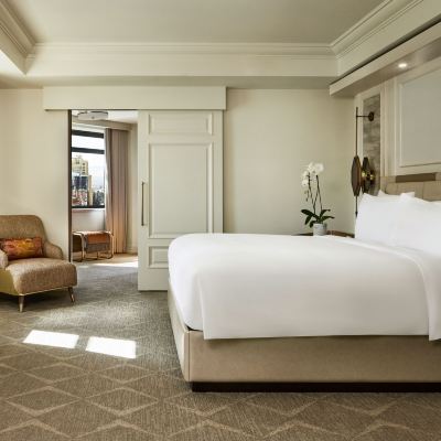 the Ritz Carlton Suite, Club Lounge Access, 2 Bedroom 2 Room Suite, City View, High Floor