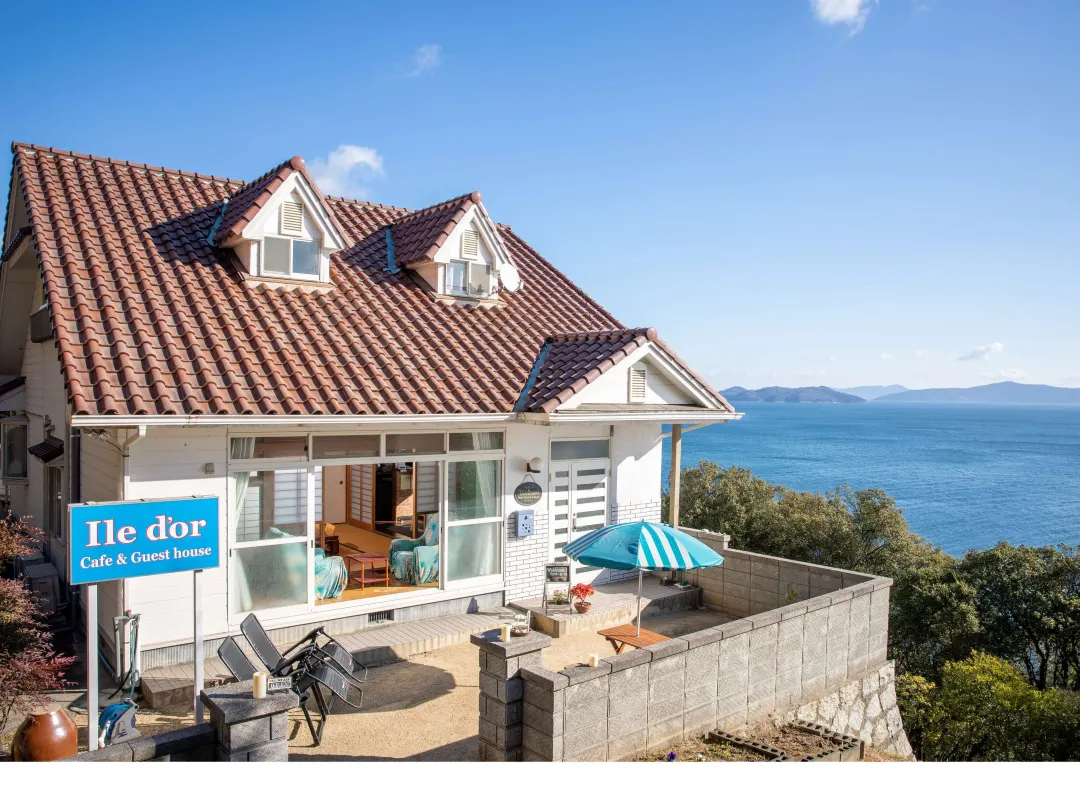 Ile D’or Café & Guest House - Japón