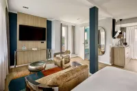 The Deutz, a Tribute Portfolio Hotel by Marriott
