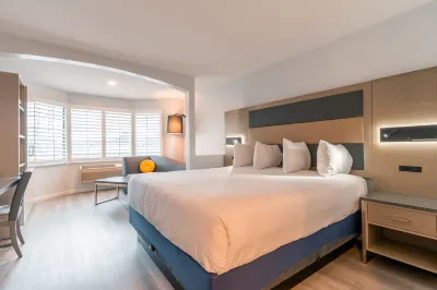 Hotel Aluxor SFO โรงแรมใน