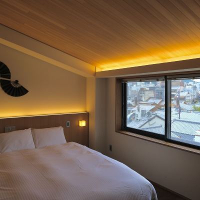 デラックスルーム(キング)(禁煙) ホテルエスノグラフィー衹園新門前 クーポン