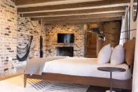 The Edelweiss Estate - Mountain Views Hotele w: 