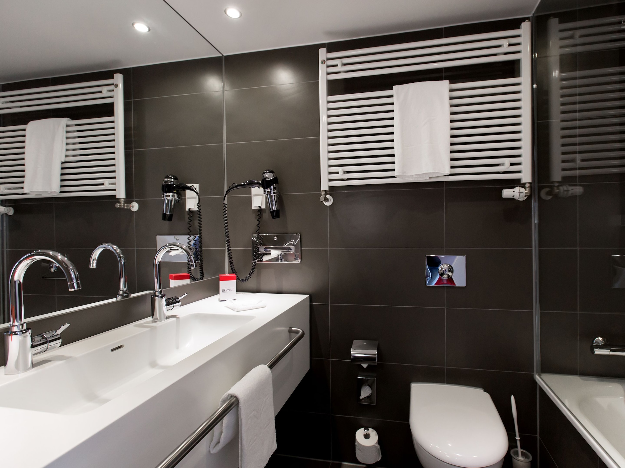 舒适双人或双床间