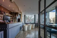 New Hotel de Lives