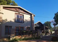 Paulshof Sandton Apartments - Hluhluwe Road Complex Hotels in 