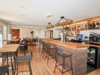 1 Lake View Hotels in Looe