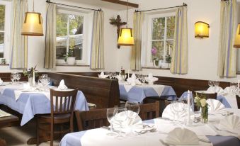 Hotel Maurerhansl - Housity