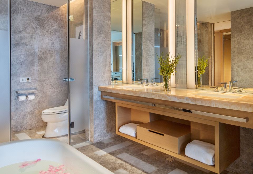 至尊海景大床房