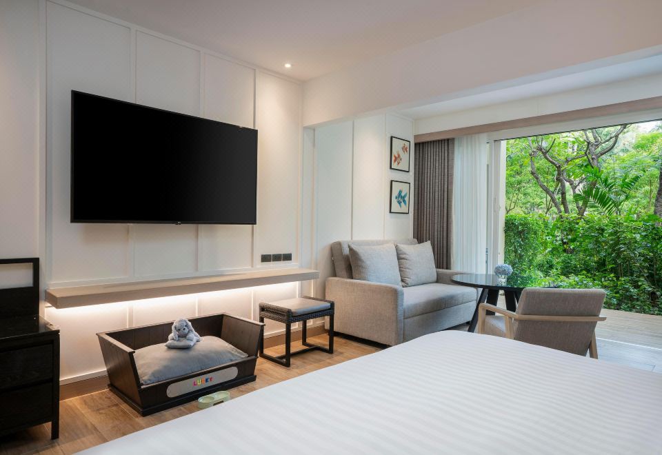 Hyatt Regency Hua HinPet Friendly Deluxe King Room