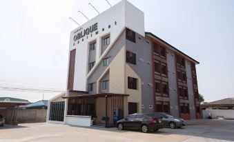 Oblique Apartment - ออฟบลิค อพาร์ทเมนท์ - Housity