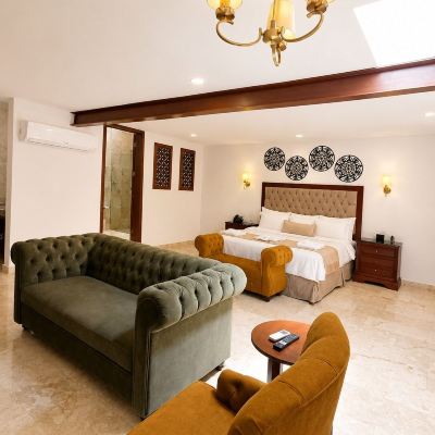Junior King Suite Real Hispano Promo Code