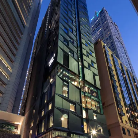 Next Hotel Melbourne, Curio Collection by Hilton
