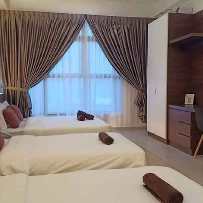 bilik dua bilik tidur Kupon BLeisure Family Homestay by Q Holiday Home