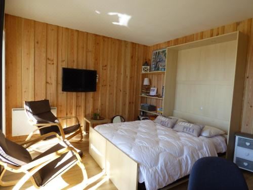 Les Marinas de Cassy Studio Apartment with Sea View