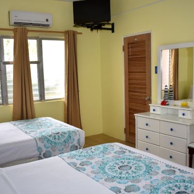 Standard Room, 2 Double Beds, Beachside