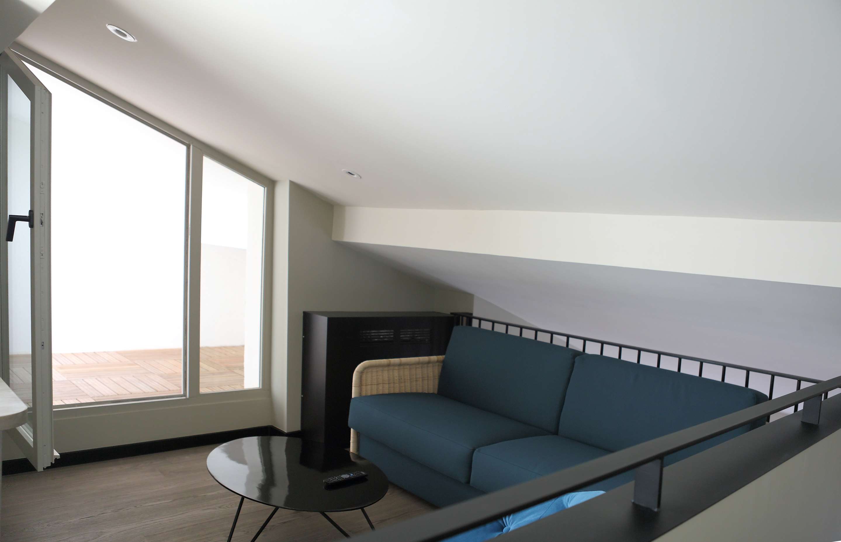 大床一卧房（带梳化床）