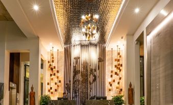 The lobby or reception area at Hotel Indigo Shanghai Hongqiao Chen at Hotel Vellita Siem Reap