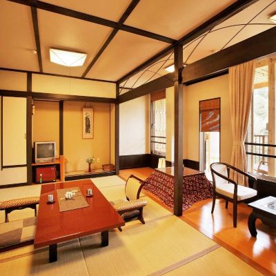 ラン・オブ・ザ・ハウス 養老温泉　秘湯の宿　滝見苑 クーポン