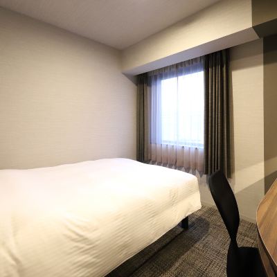 ダブルルーム（禁煙） スマイルホテル金沢西口駅前 クーポン