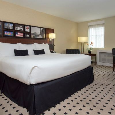 Standard King Room Warwick Hotel Rittenhouse Square Promo Code