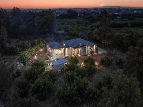 两卧室联排别墅