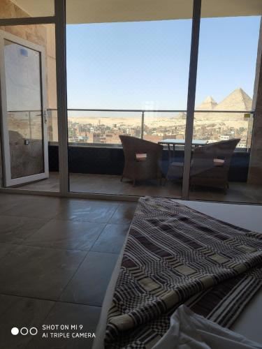 Pyramids View Suite/Vista Piramidi Junior Suite with Terrace