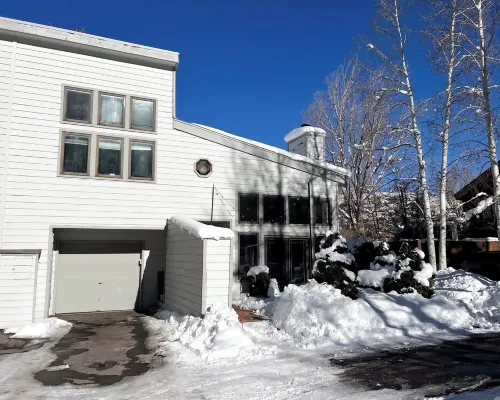 3B/3Ba Modern Ski House in Avon, CO! 10 Min Drive to Beaver Creek & Vail! Hotele w: Eagle-Vail