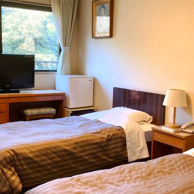 本館スタンダードツインルーム(マウンテンビュー＆浴室) 伊東園ホテル熱川 クーポン