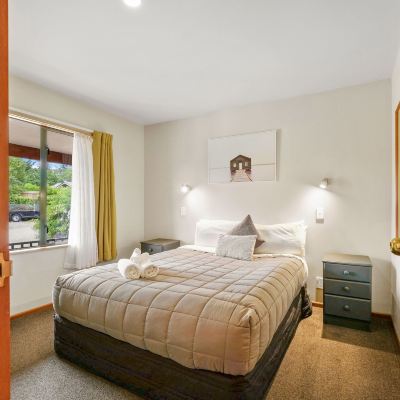 Family Suite, 2 Bedrooms, Non Smoking, Kitchen (Family Unit) Alpine Garden Motel Promo Code